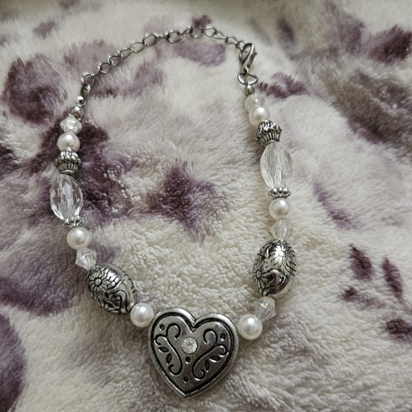 JLO hard case and bracelet - Picture 5 of 7